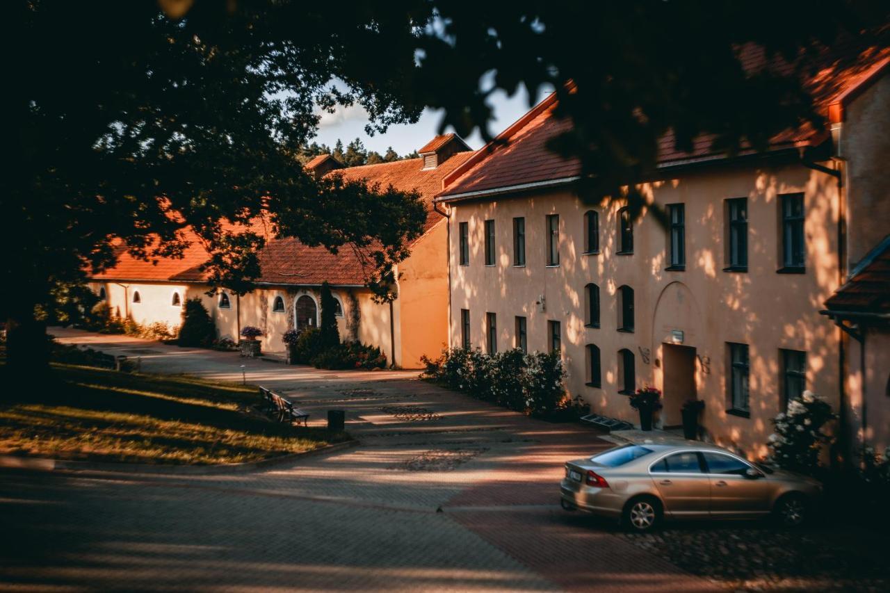 Slokenbekas Muiza Hotel Milzkalne Kültér fotó
